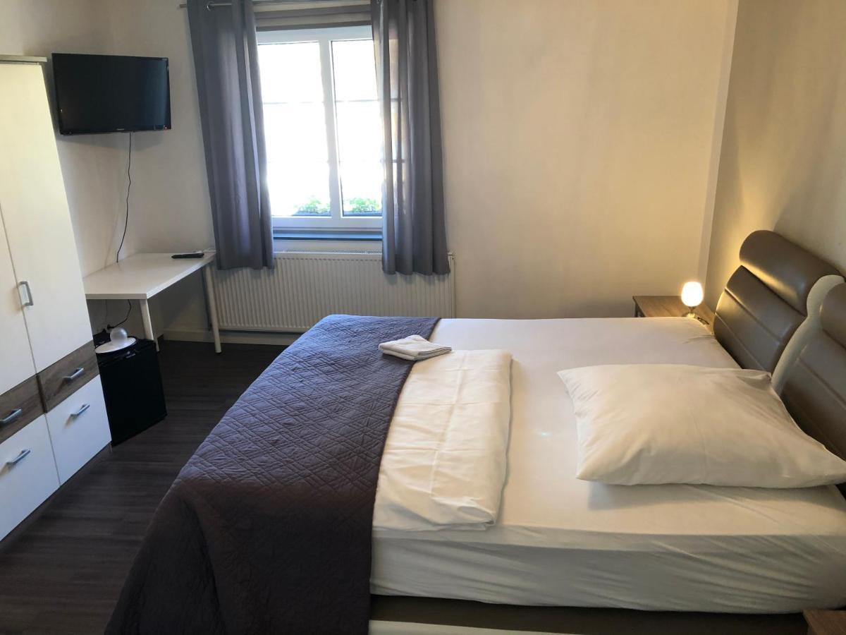Hotel Restaurant Dalmacija Gangelt エクステリア 写真
